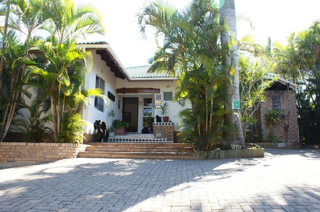 Cape Vidal Coastal Explorer's Paradise